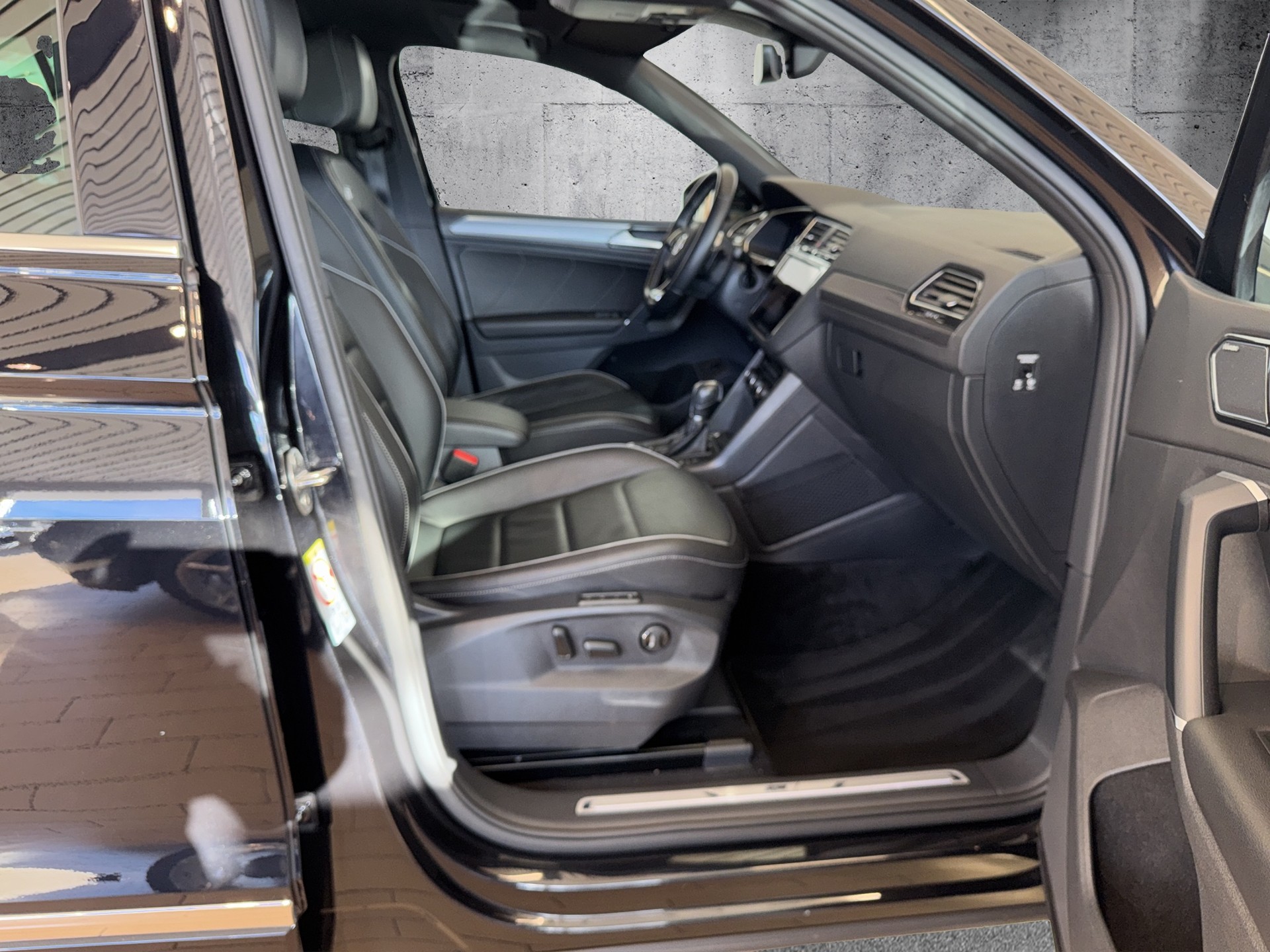 VW Tiguan 2.0 TDI SCR Highline 4Motion DSG - 13