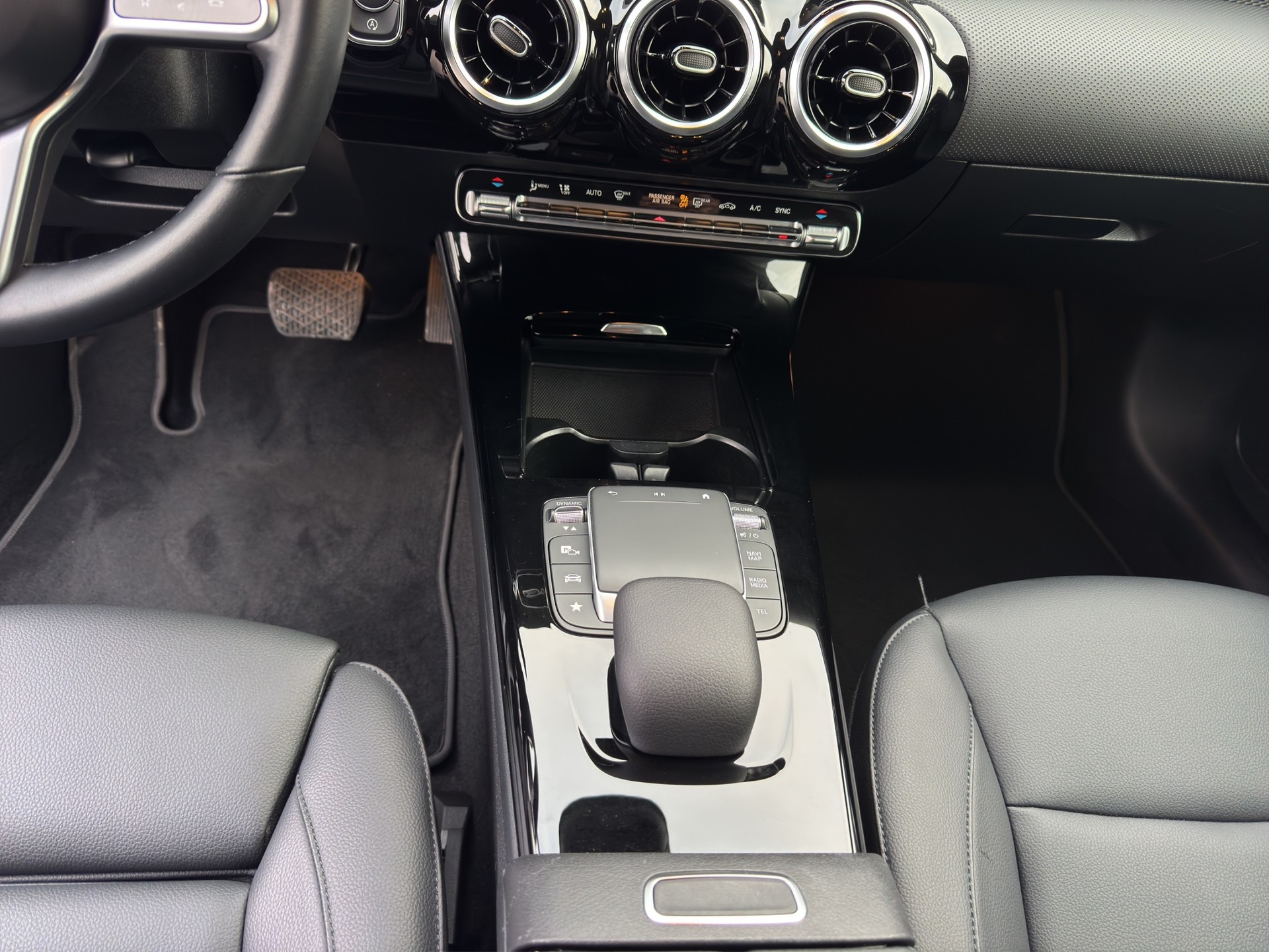 MERCEDES-BENZ A 180 Progressive 7G-DCT - 14