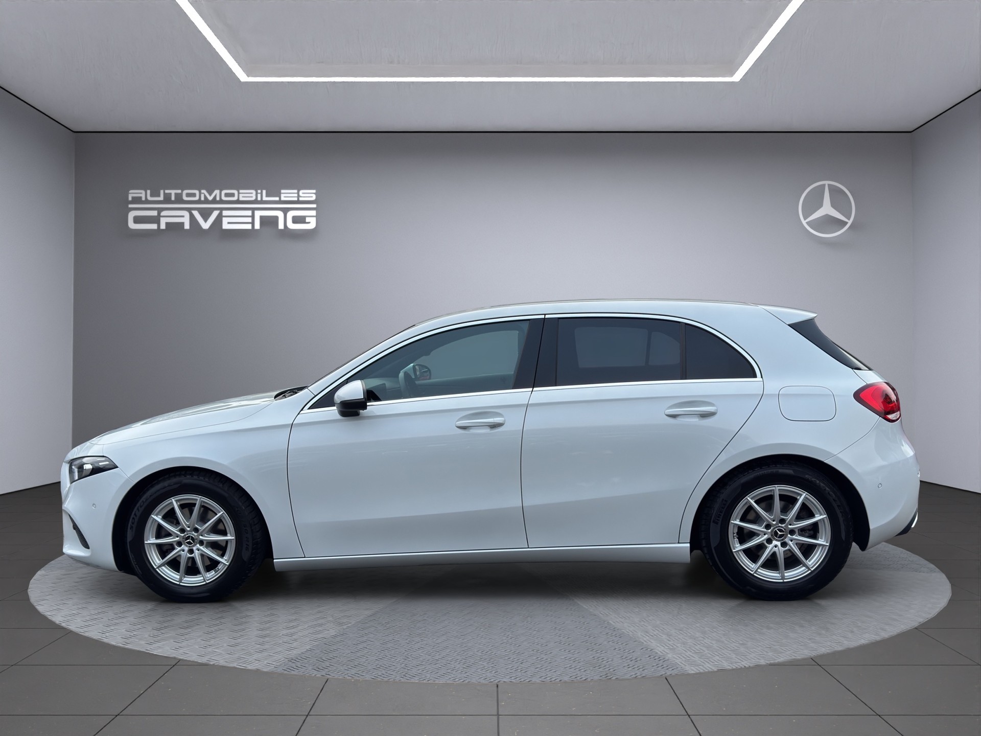 MERCEDES-BENZ A 180 Progressive 7G-DCT - 2