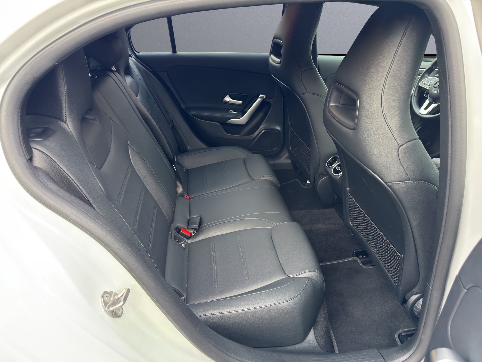 MERCEDES-BENZ A 180 Progressive 7G-DCT - 17