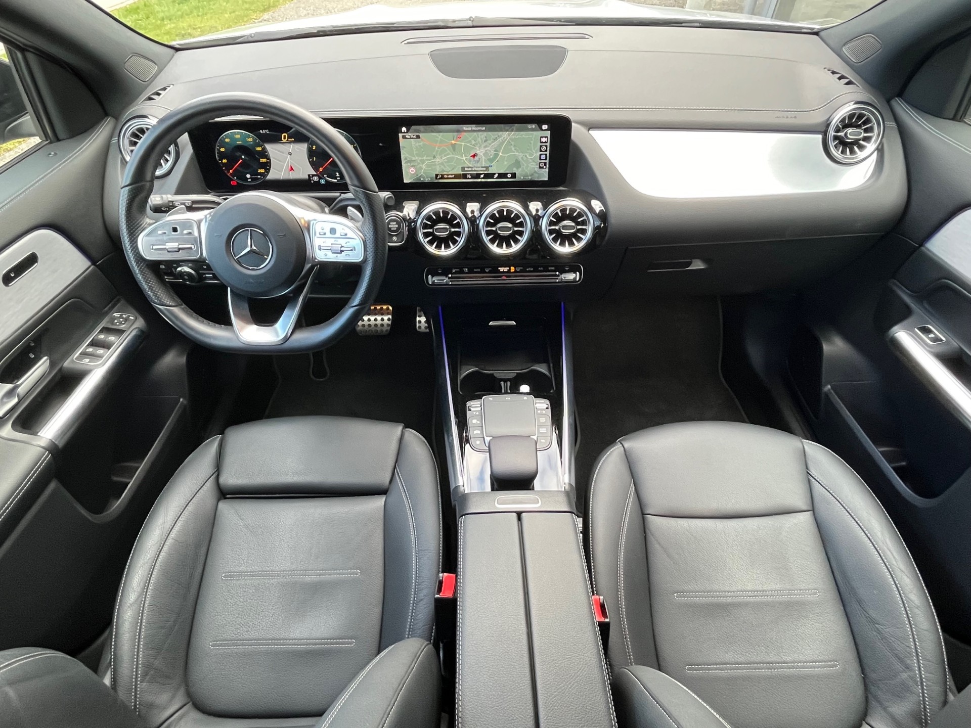 MERCEDES-BENZ GLA 200 4Matic AMG Line 8G-DCT - 11