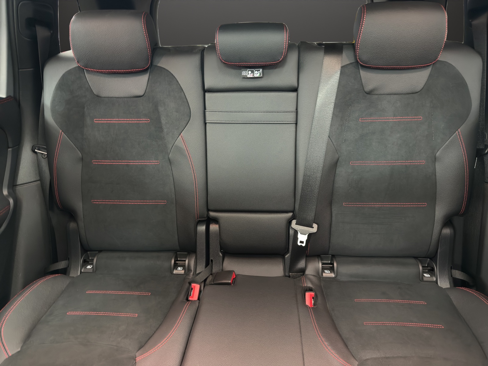 MERCEDES-BENZ GLB AMG 35 4M 8G-Tronic - 15