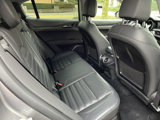 ALFA ROMEO Stelvio 2.2JTDM Execu. Q4 - 6