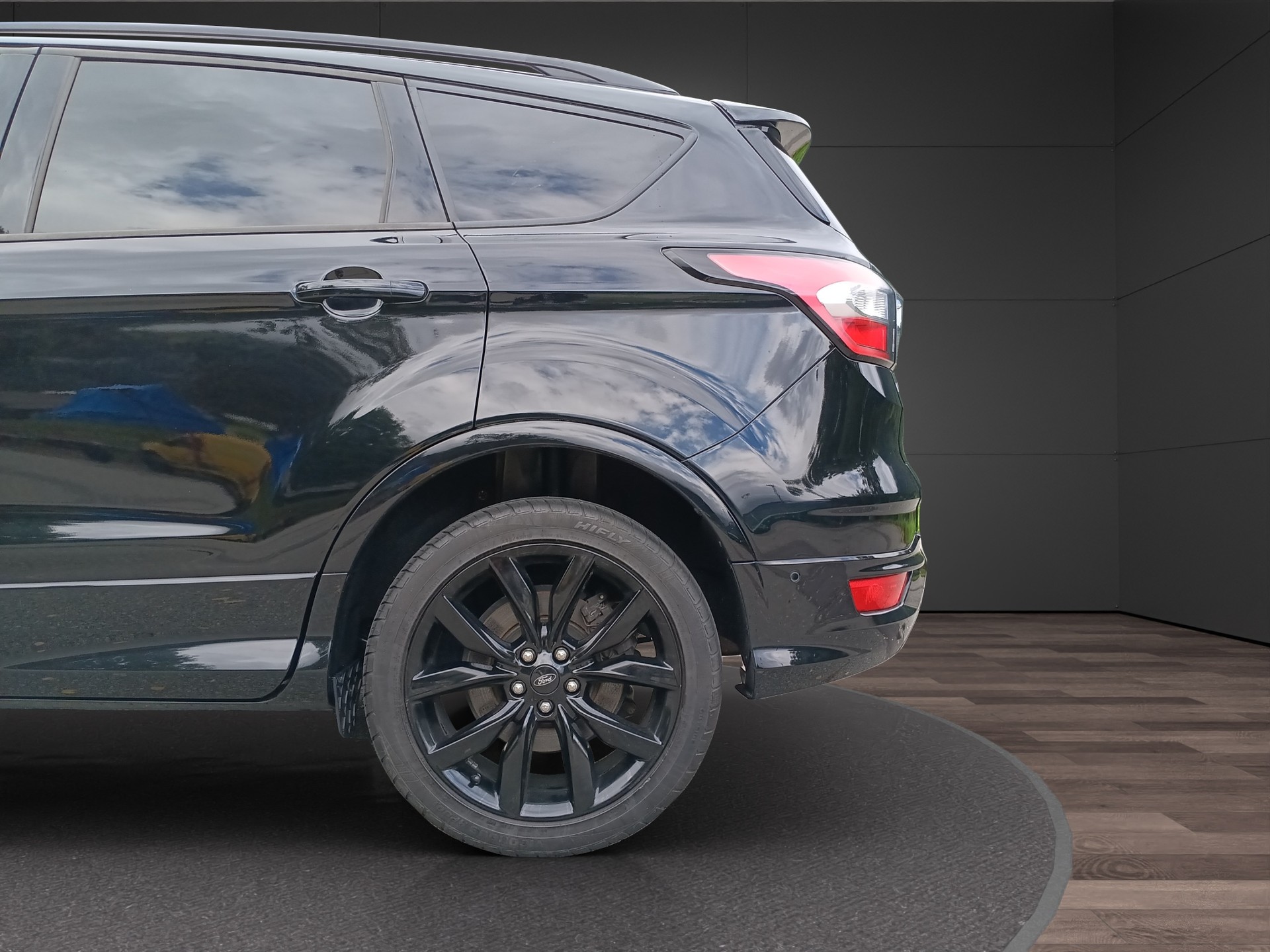FORD Kuga 2.0 SCTi ST Line High 4WD Automatic - 20
