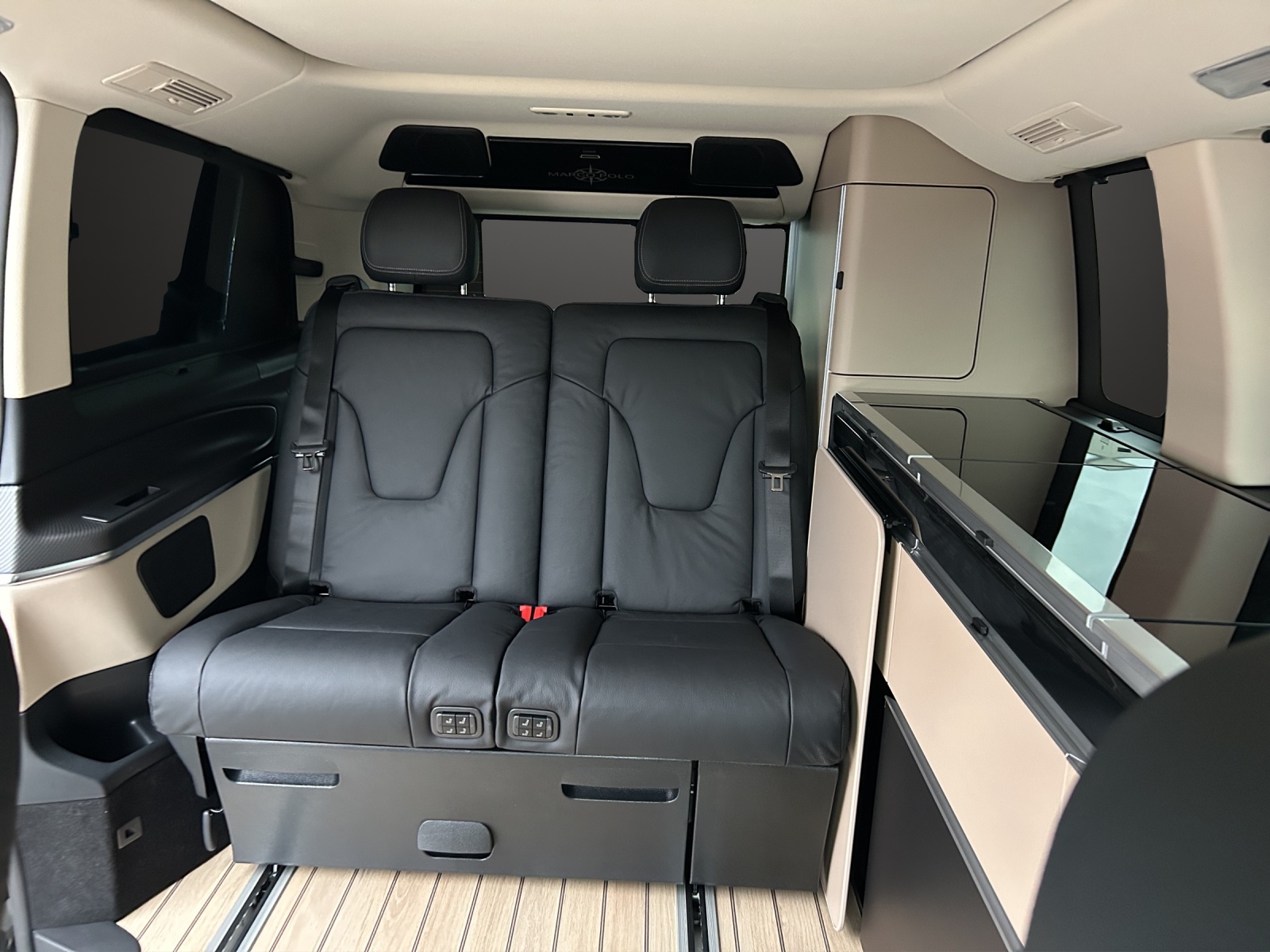 MERCEDES-BENZ Marco Polo 300 d 4M Automat - 11