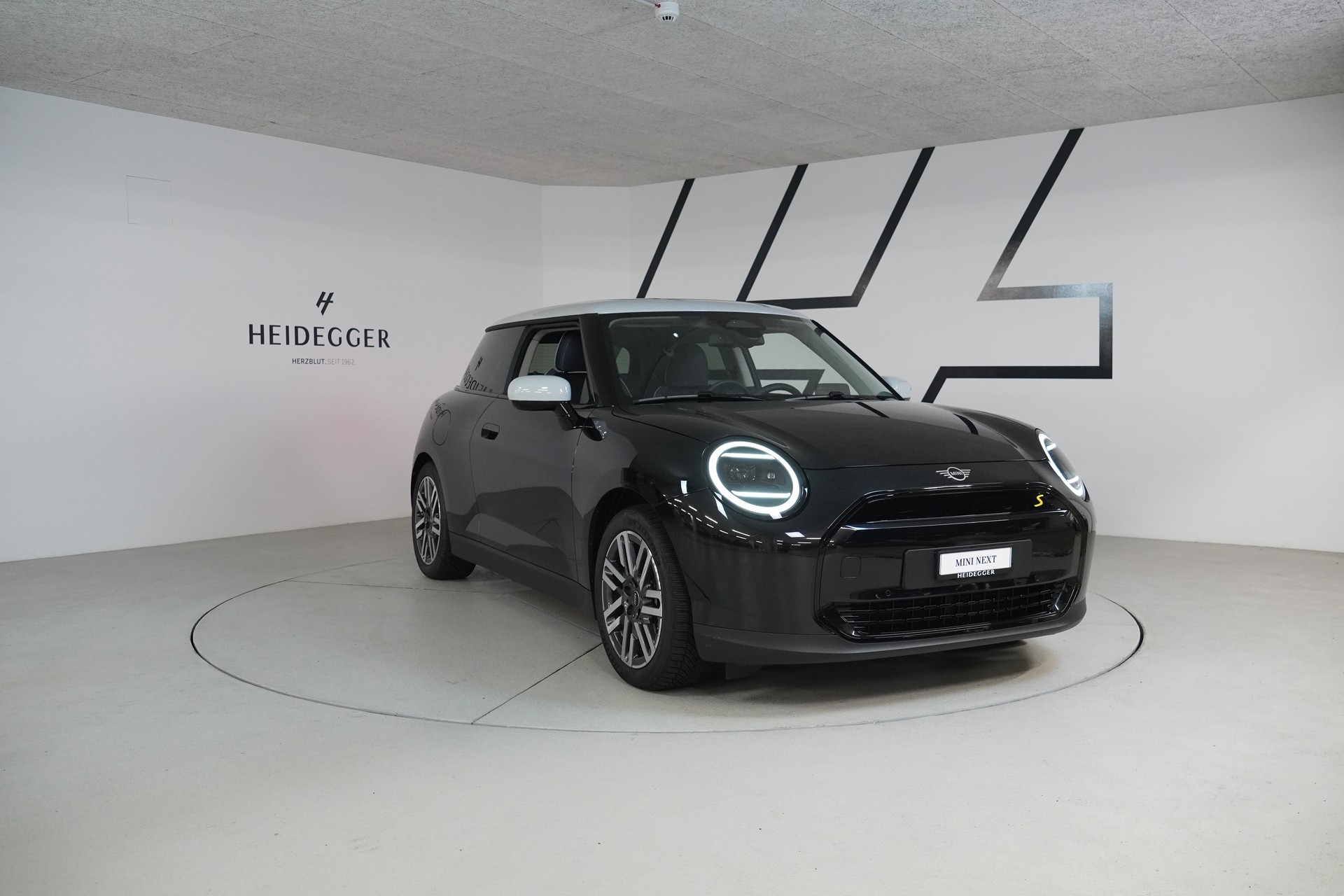 MINI Cooper SE - 4