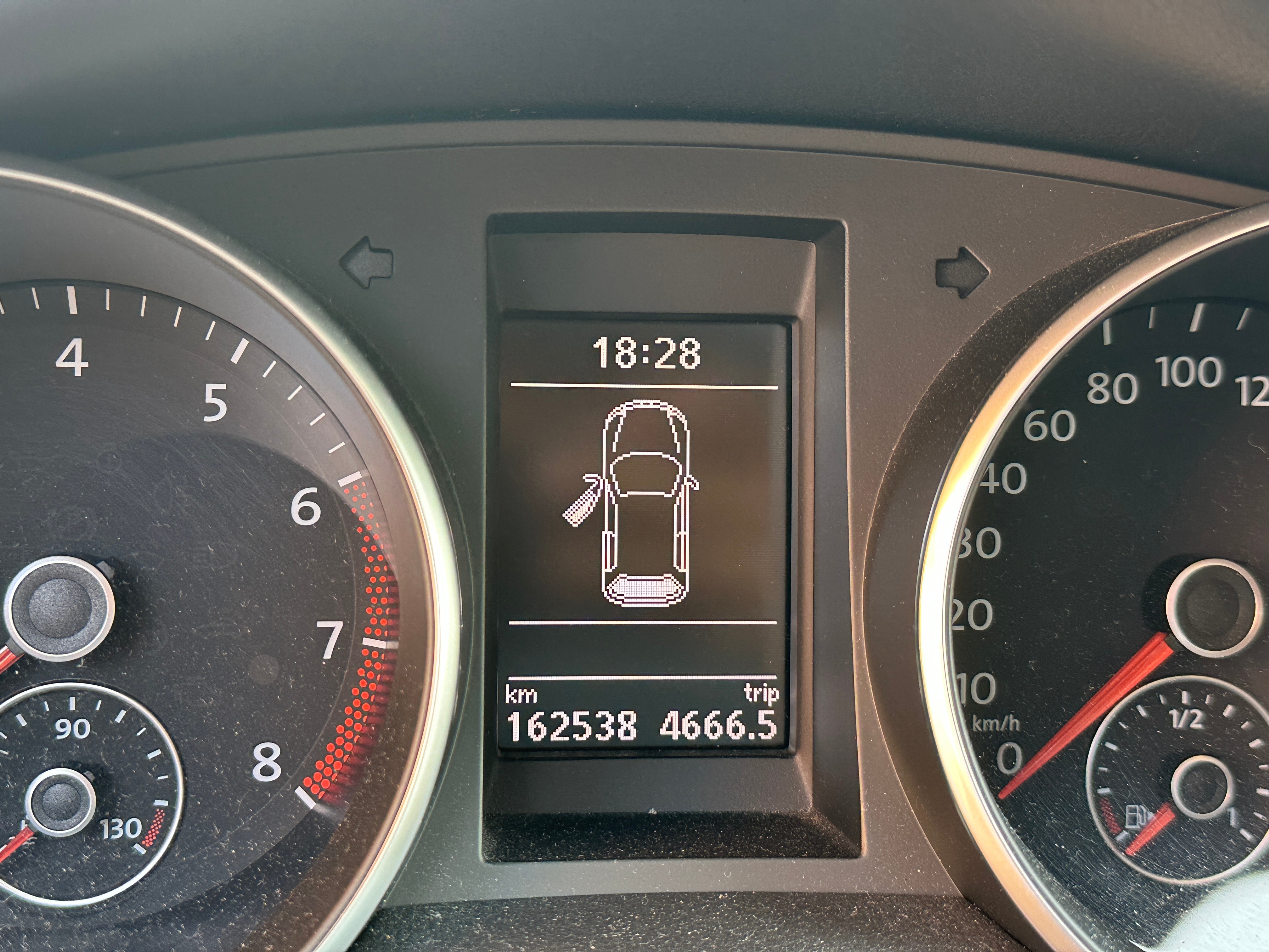 VW GOLF 27