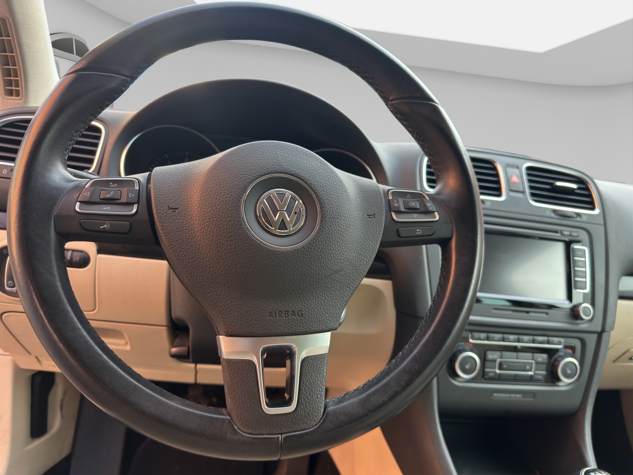 VW GOLF 10