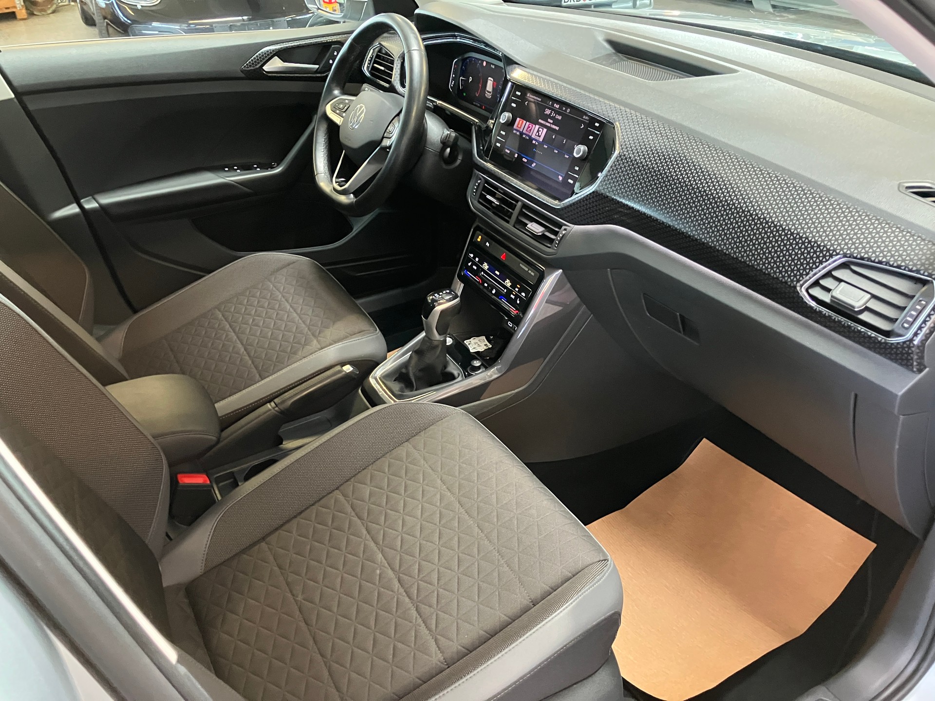 VW T-Cross 1.0 TSI Style DSG - 27