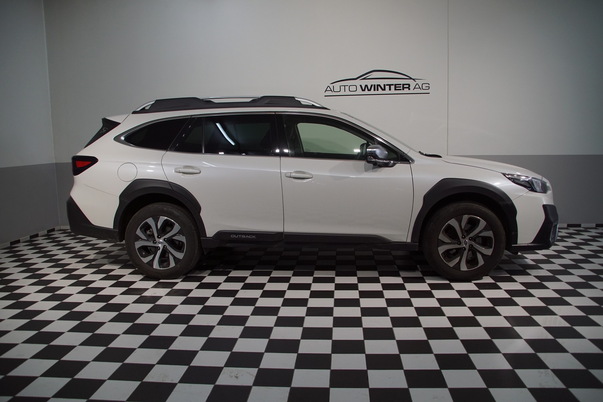 SUBARU Outback 2.5i Luxury AWD Lineartronic - 4