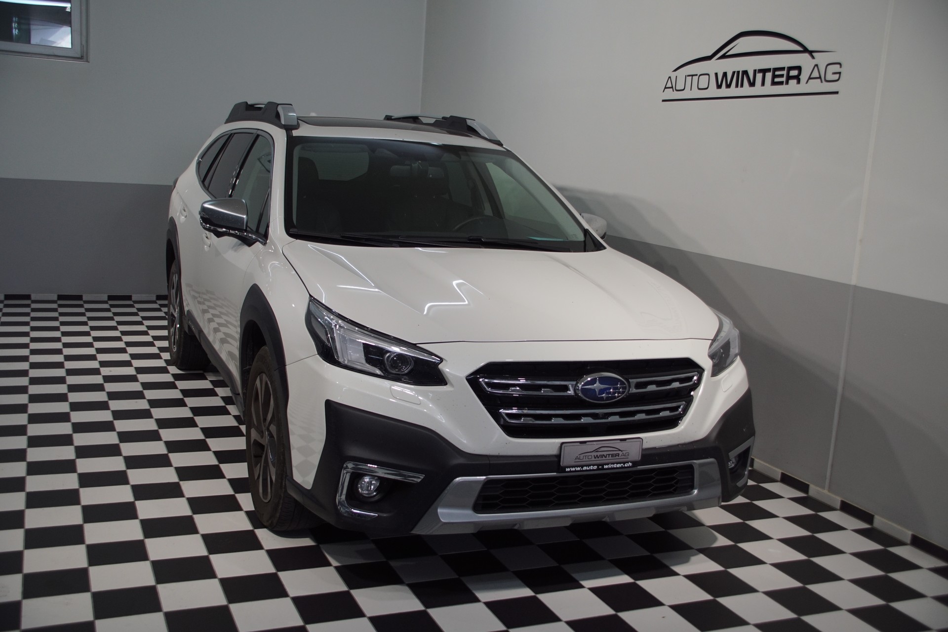 SUBARU Outback 2.5i Luxury AWD Lineartronic - 3
