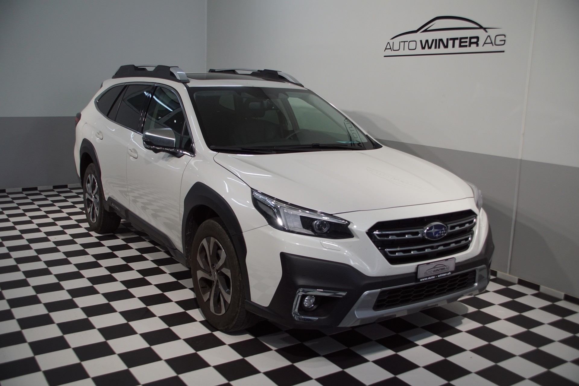 SUBARU Outback 2.5i Luxury AWD Lineartronic