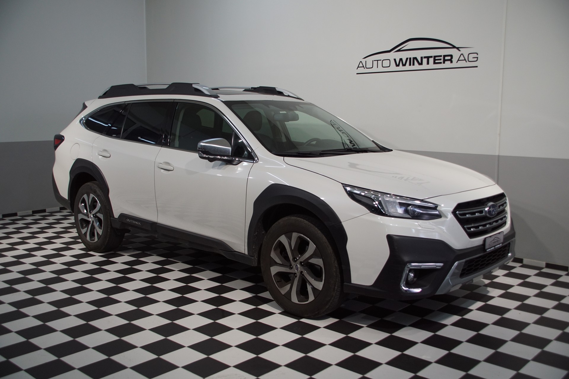 SUBARU Outback 2.5i Luxury AWD Lineartronic - 2