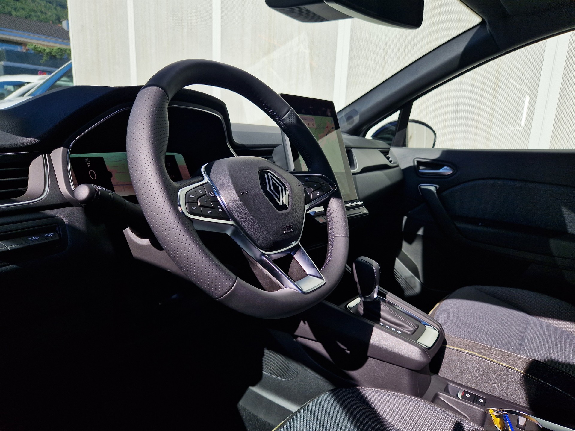 RENAULT CAPTUR 1.3 TCe 160 techno EDC - 6