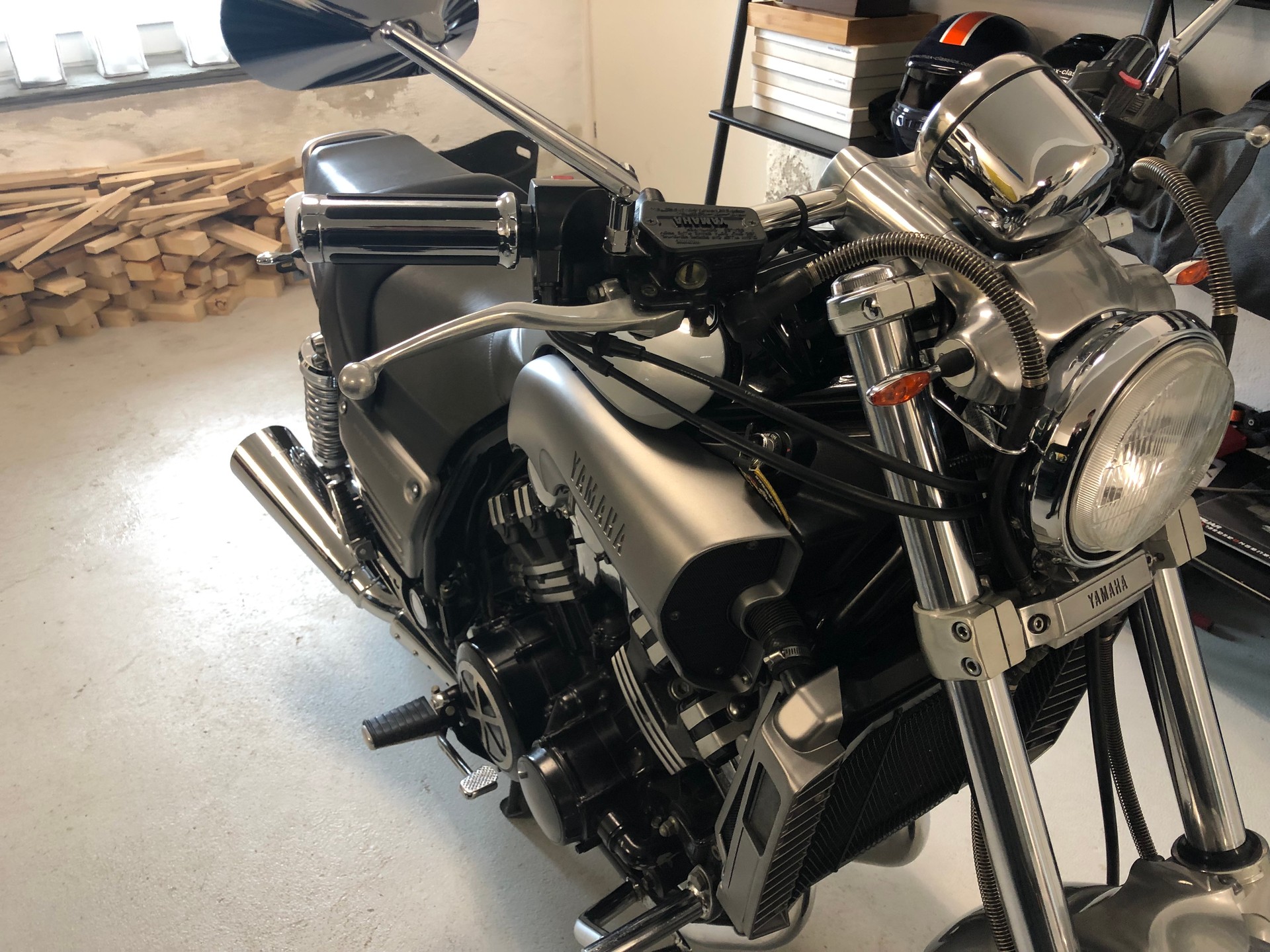 YAMAHA V-Max VMX 1200 MC - 9