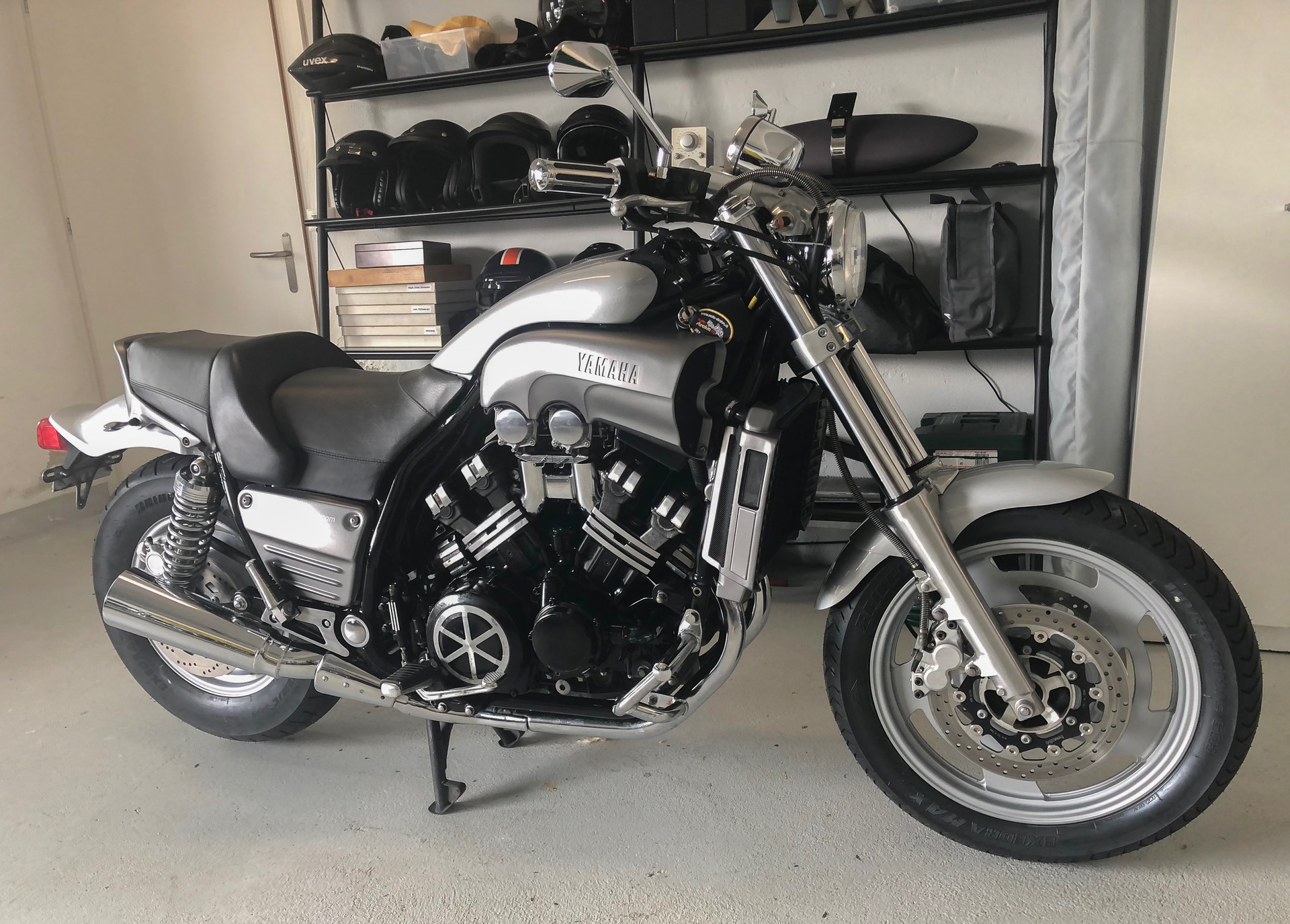 YAMAHA V-Max VMX 1200 MC - 8