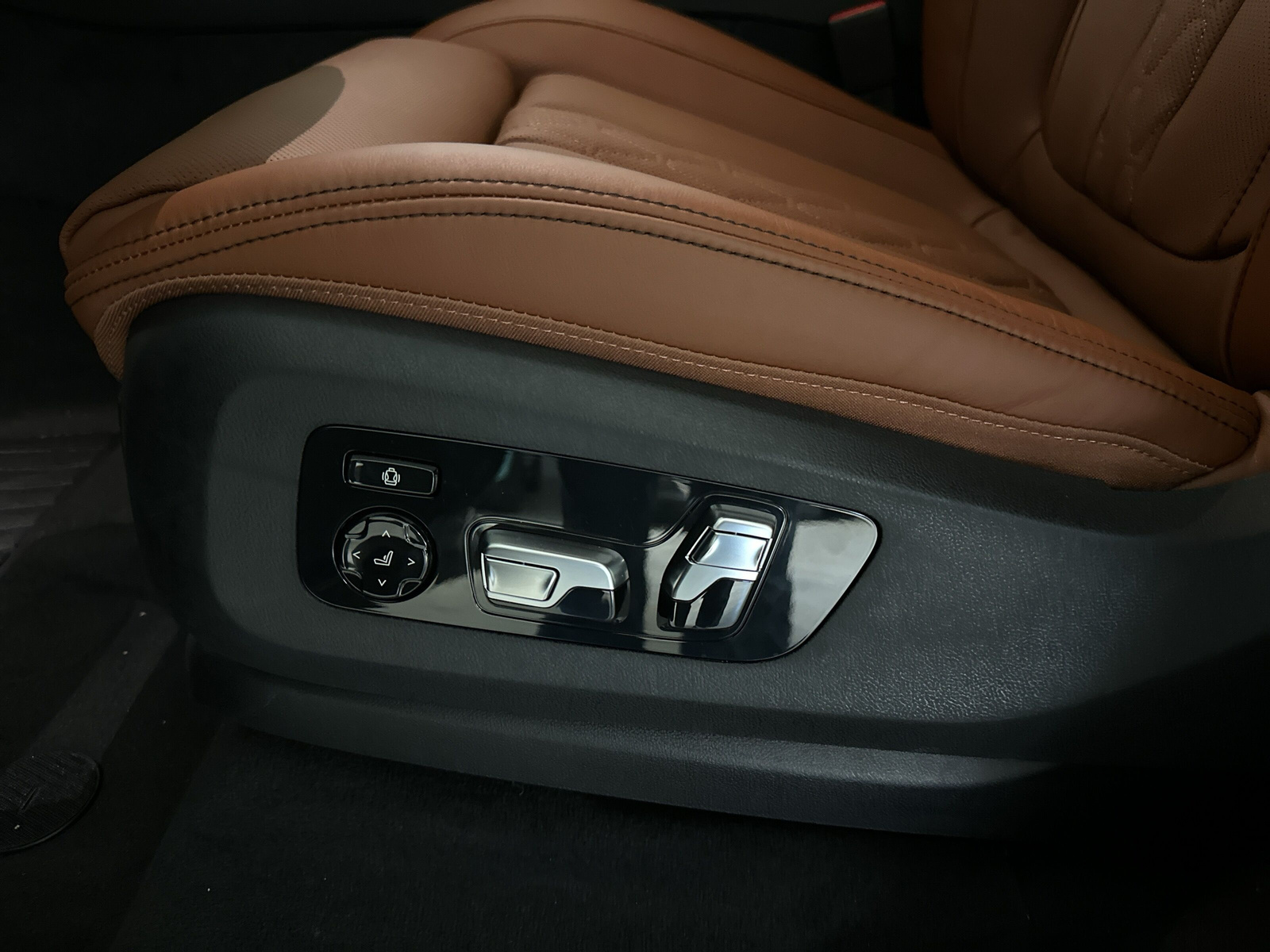 BMW X5 xDrive 50e M Sport Pro ** Action Leasing à 1.9% ** 📍 - 18