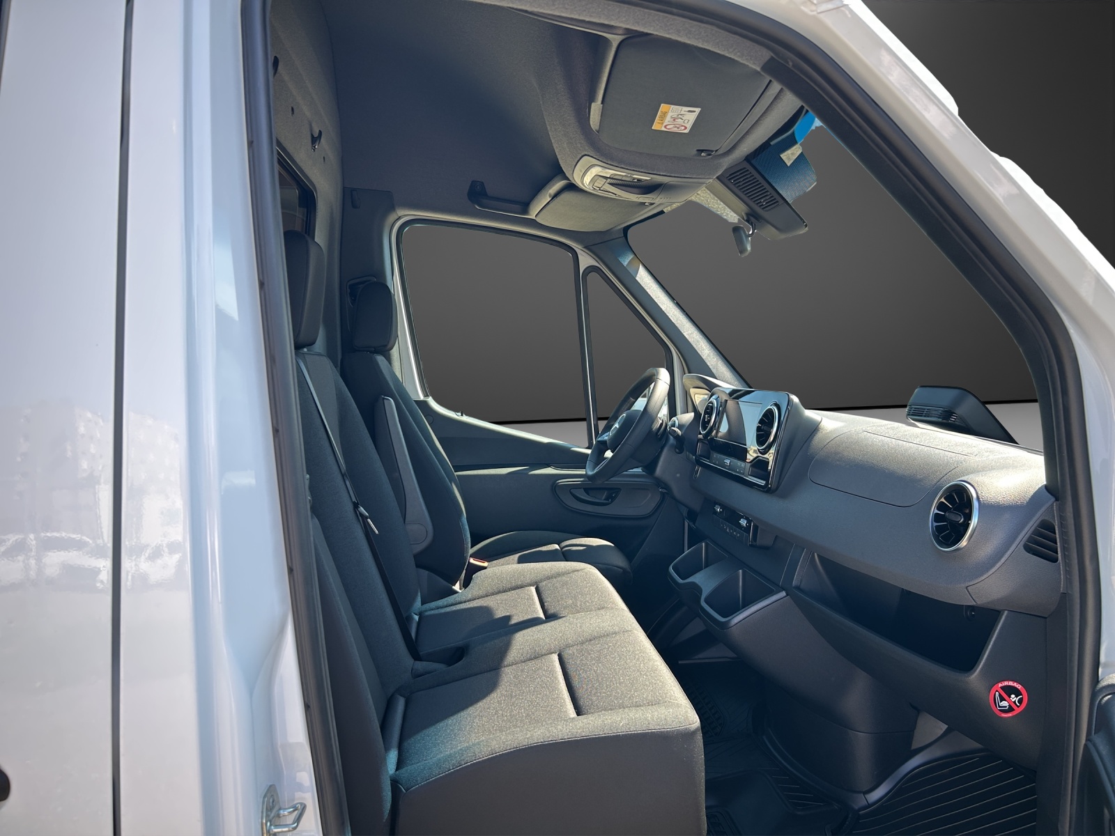 MERCEDES-BENZ Sprinter 319 CDI Standard 9G-TRONIC - 8