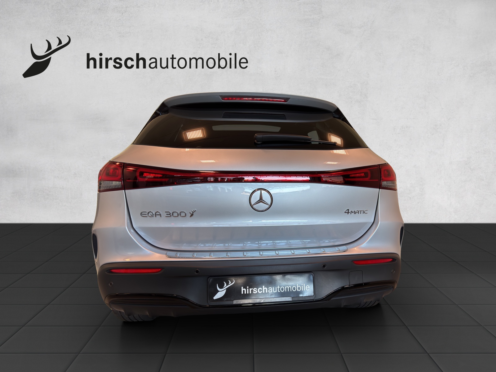 MERCEDES-BENZ EQA 300 4Matic Swiss Star AMG Line - 3