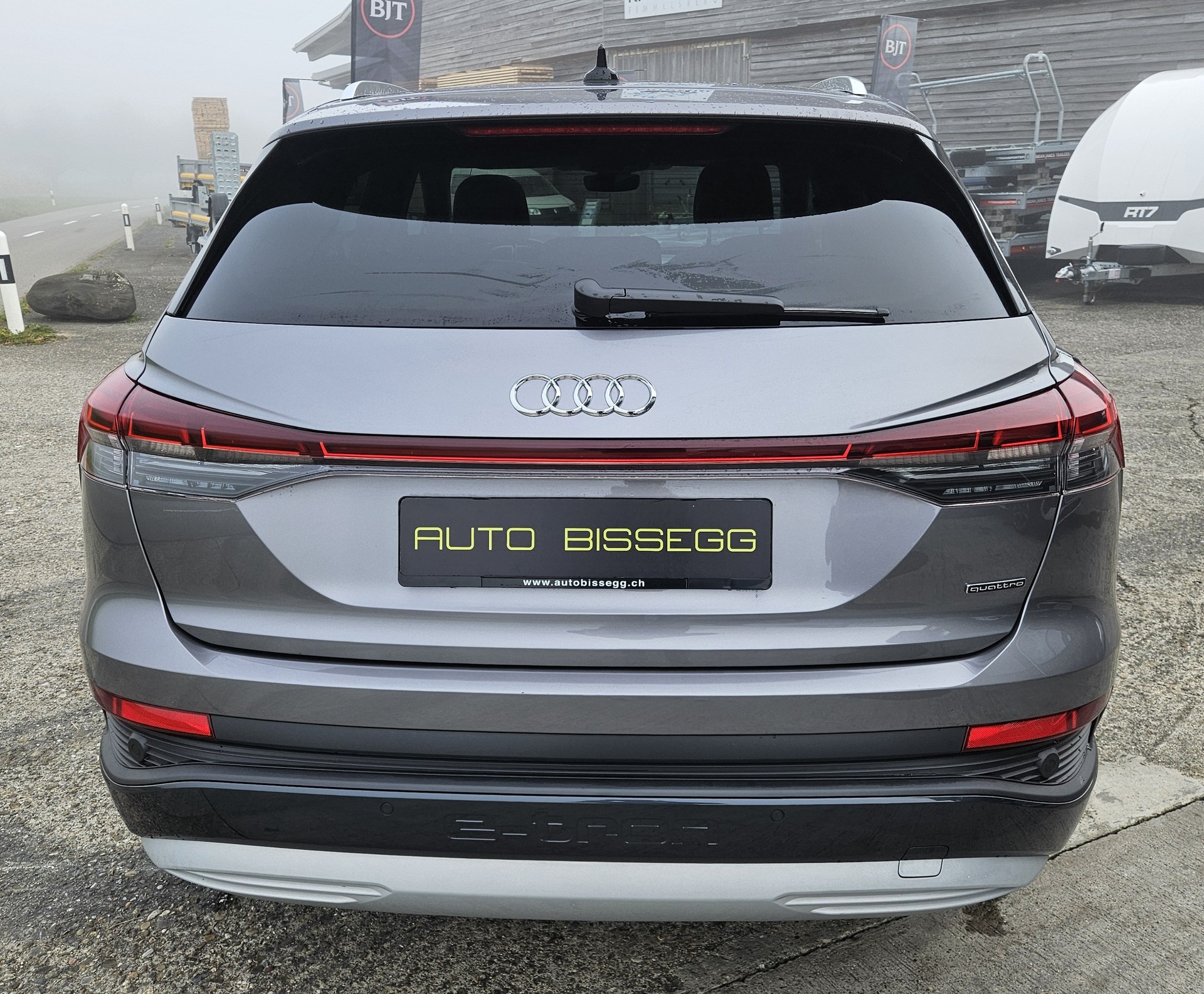 AUDI Q4 e-tron 45 quattro Modell 2024 mit Panoramadach - 8