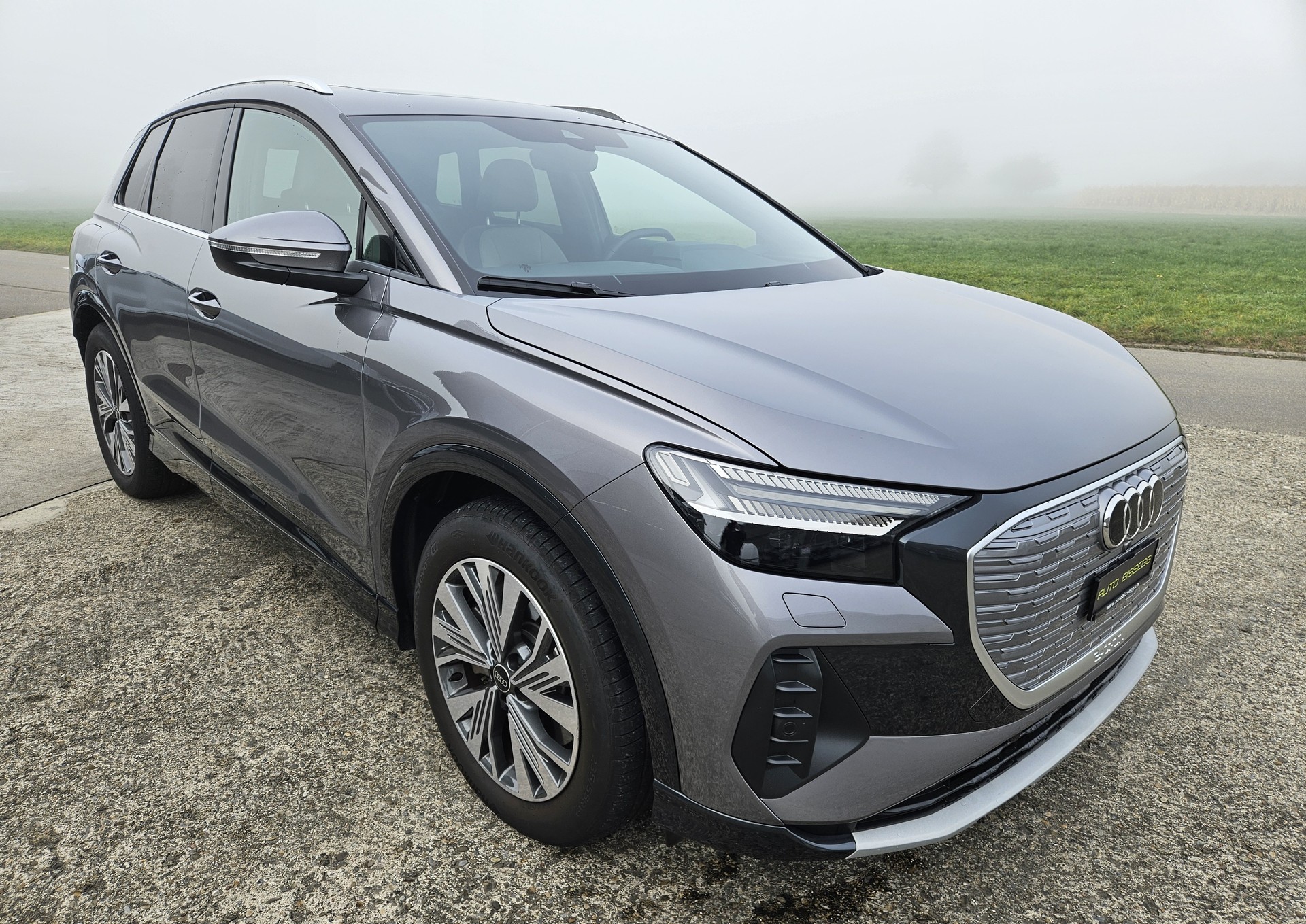 AUDI Q4 e-tron 45 quattro Modell 2024 mit Panoramadach