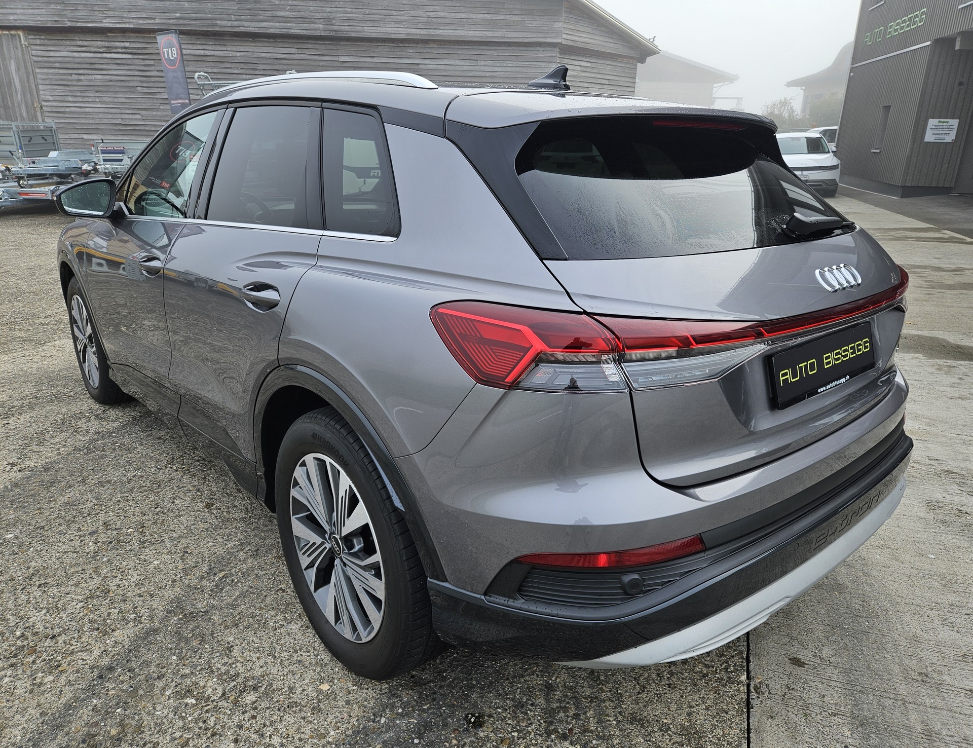 AUDI Q4 e-tron 45 quattro Modell 2024 mit Panoramadach - 6