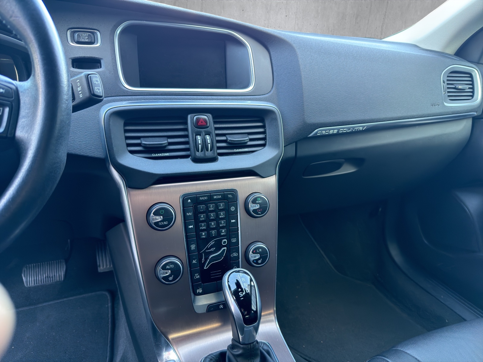 VOLVO V40 Cross Country T4 AWD Summum Geartronic - 14