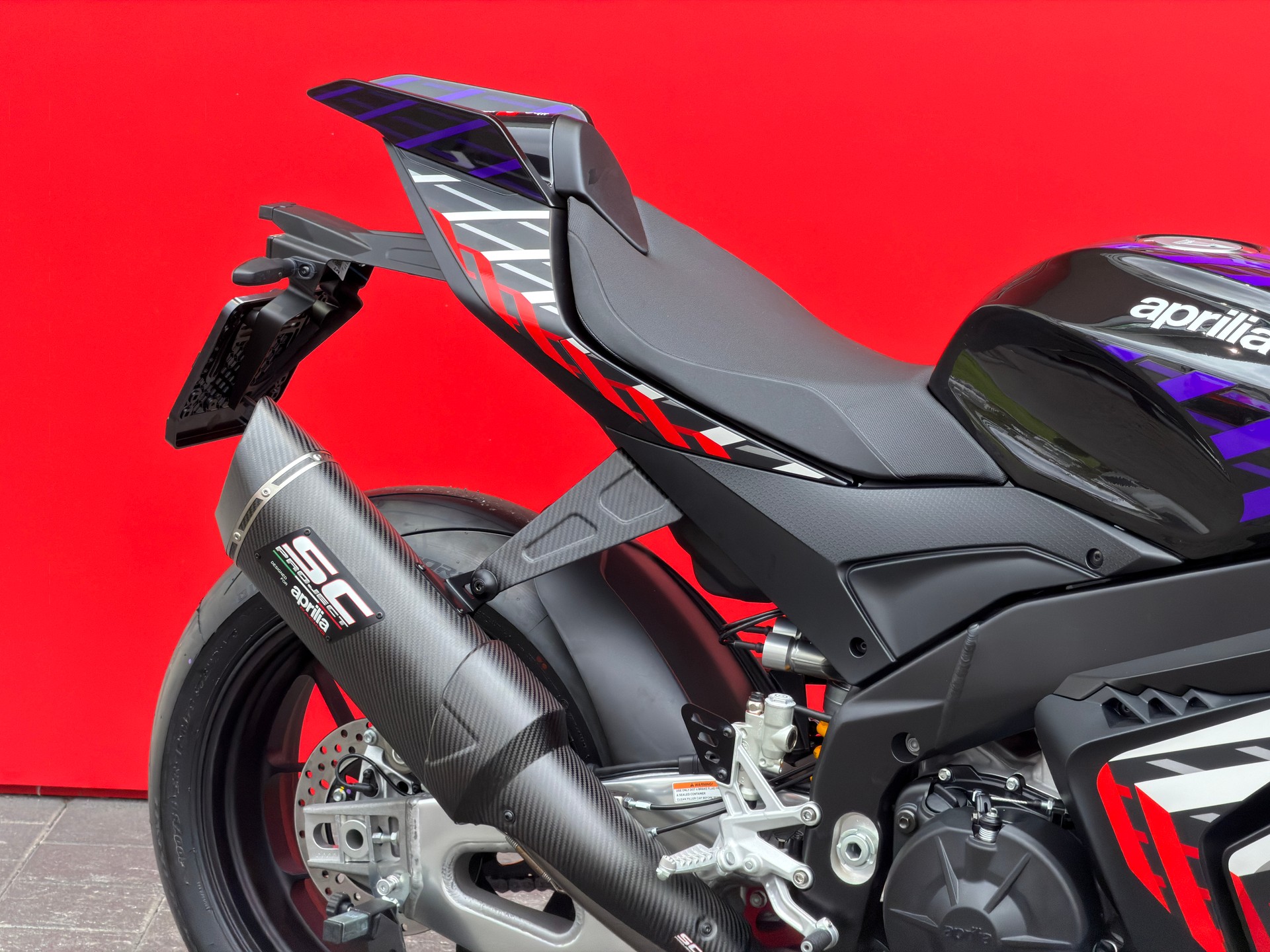 APRILIA RSV4 1100 E5+ Factory - 4