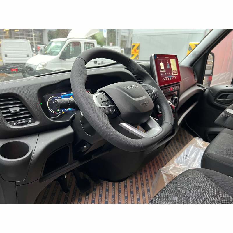 IVECO Daily 35 S 18HA8 K.-Ch. 3750 3.0 HPI 180 - 4