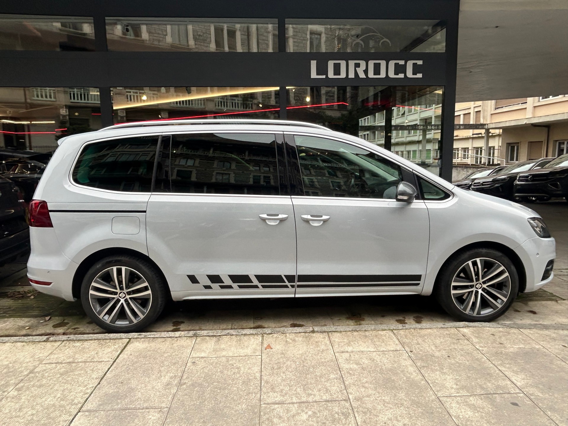SEAT Alhambra 2.0 TDI DSG SWISS FR - 3