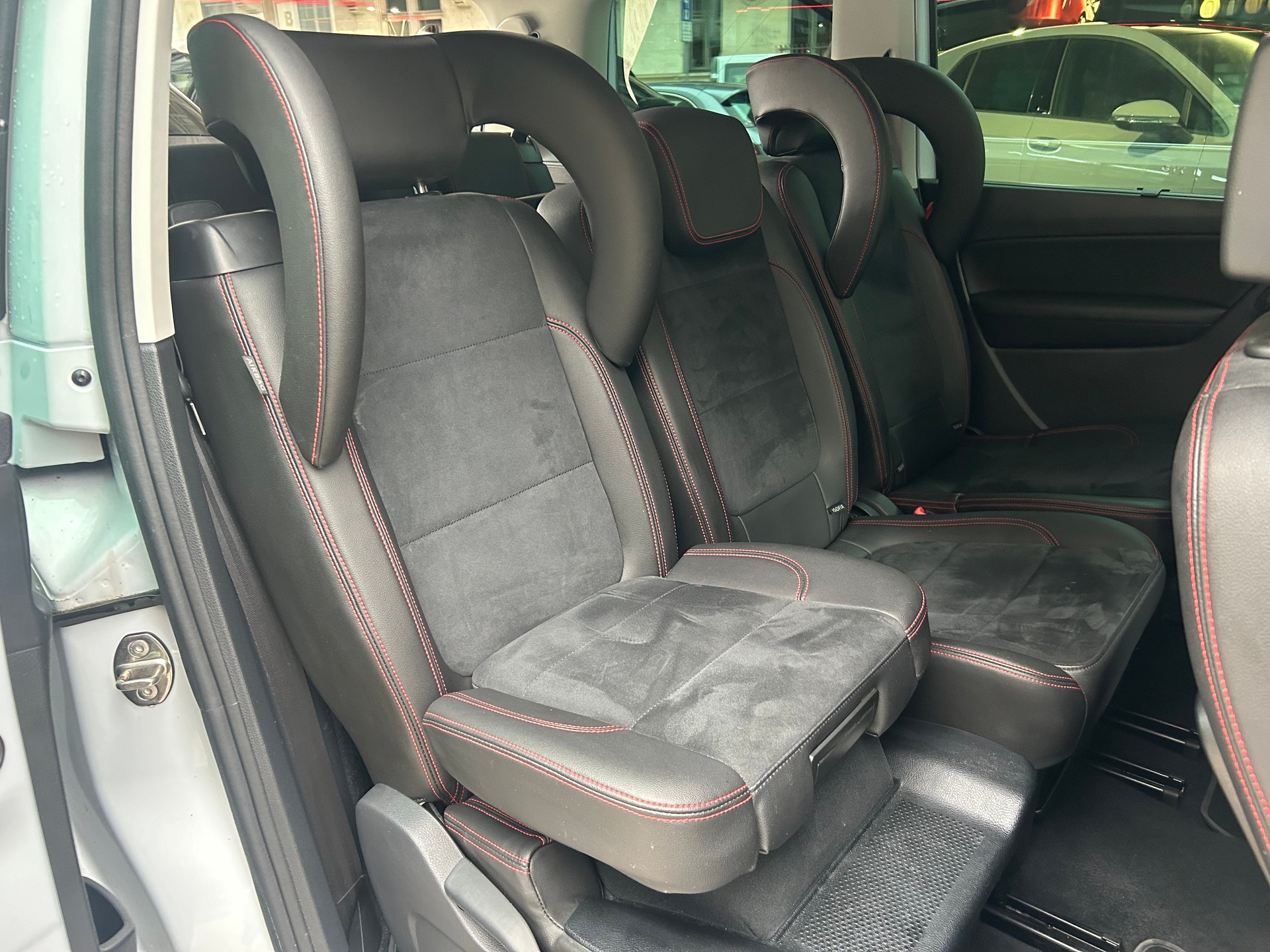 SEAT Alhambra 2.0 TDI DSG SWISS FR - 9