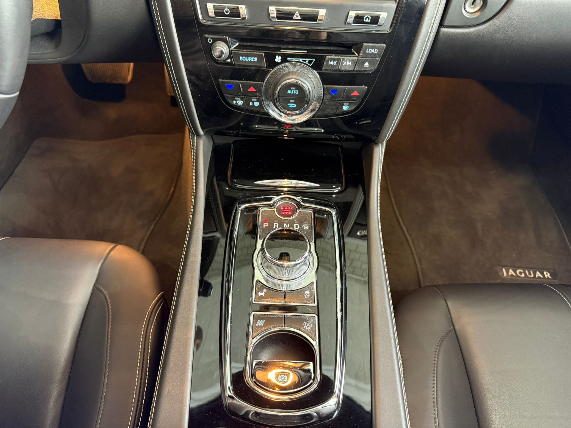 JAGUAR XKR 5.0 V8 SC Automatic - 11