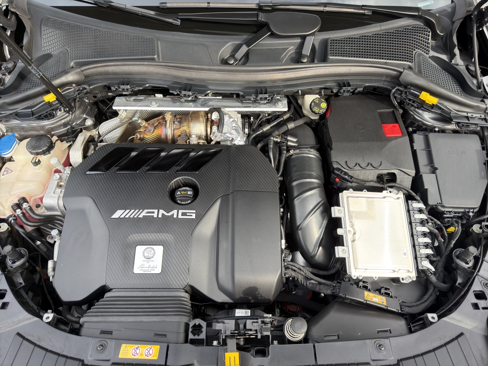 MERCEDES-BENZ GLA 45 S AMG 4Matic+ - 25