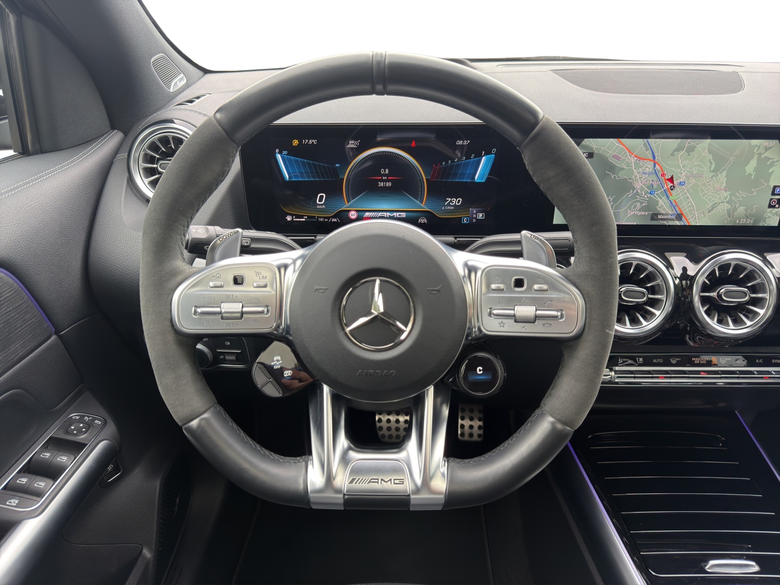 MERCEDES-BENZ GLA 45 S AMG 4Matic+ - 11