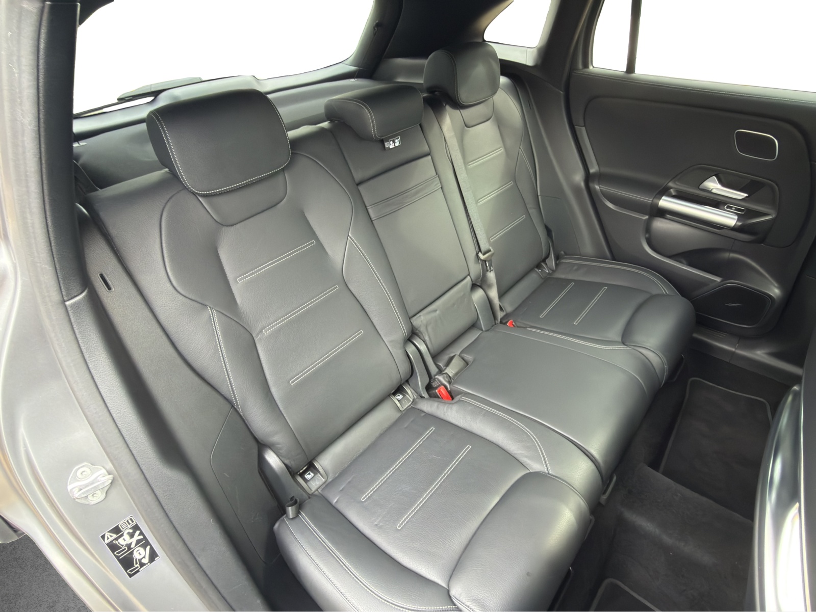 MERCEDES-BENZ GLA 45 S AMG 4Matic+ - 18