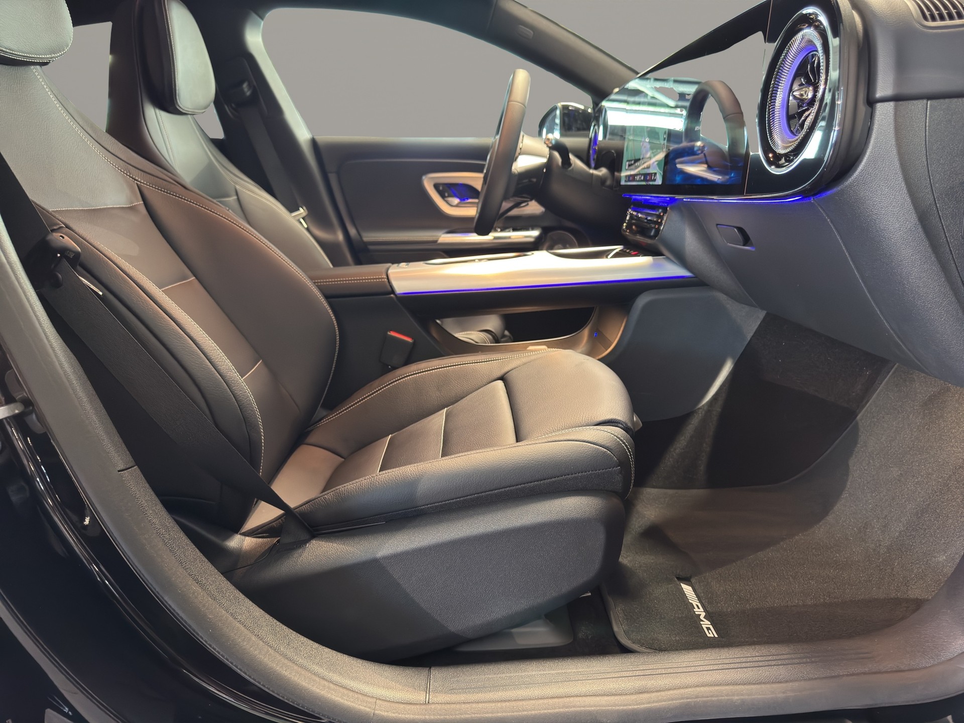 MERCEDES-BENZ CLA Shooting Brake 350 4Matic 85 kWh EQ - 10