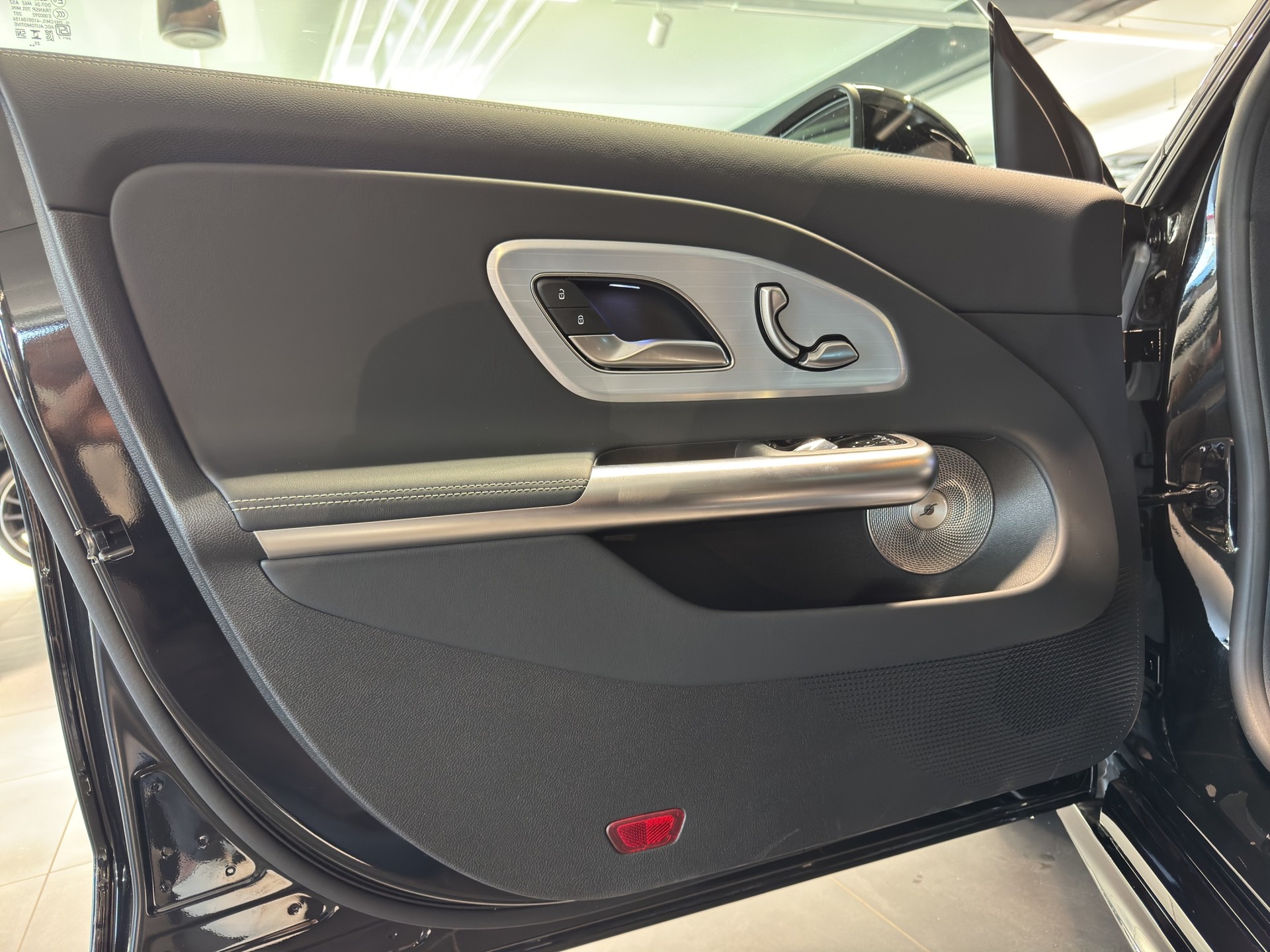 MERCEDES-BENZ CLA Shooting Brake 350 4Matic 85 kWh EQ - 12