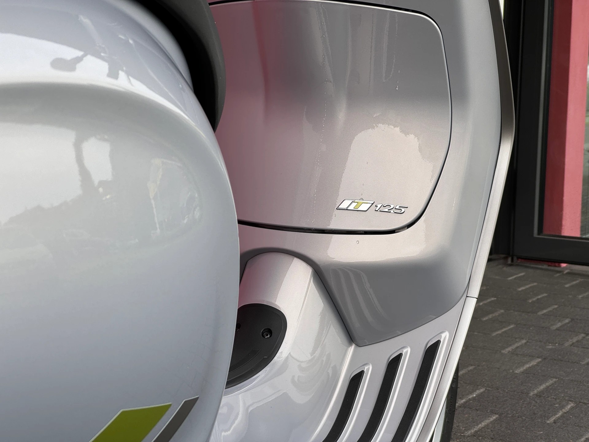 PIAGGIO Vespa 125 Primavera Tech ABS - 2