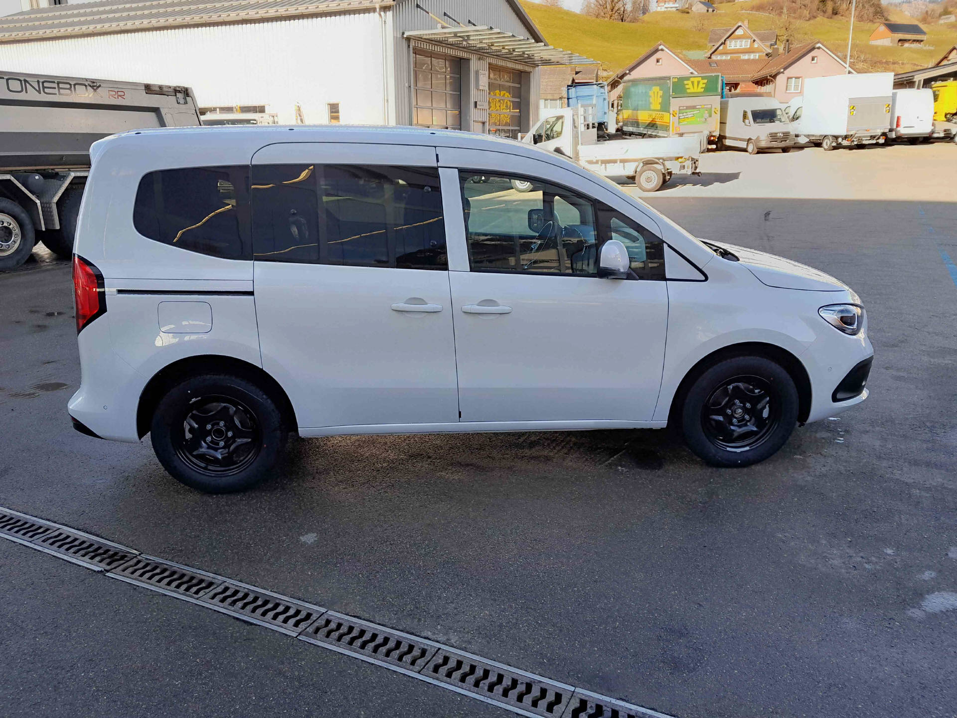 MERCEDES-BENZ 180 d Style Van S - 6