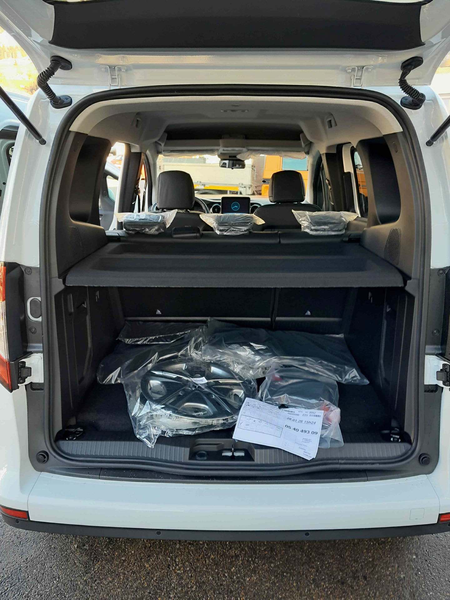 MERCEDES-BENZ 180 d Style Van S - 17