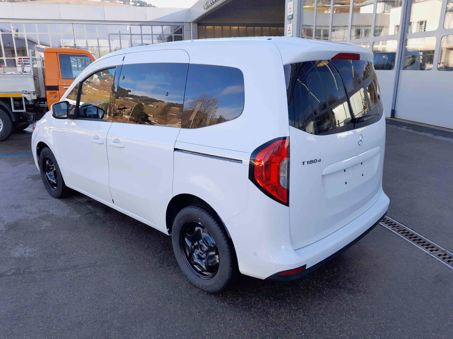 MERCEDES-BENZ 180 d Style Van S - 3