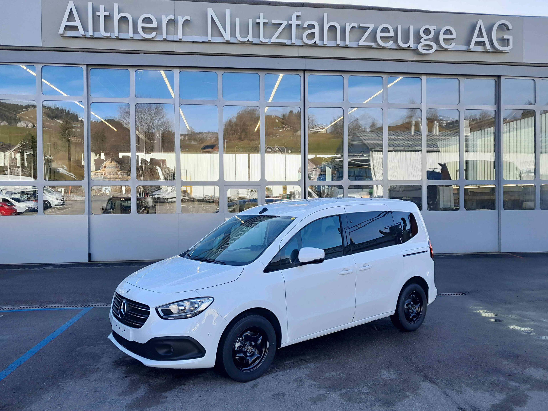 MERCEDES-BENZ 180 d Style Van S