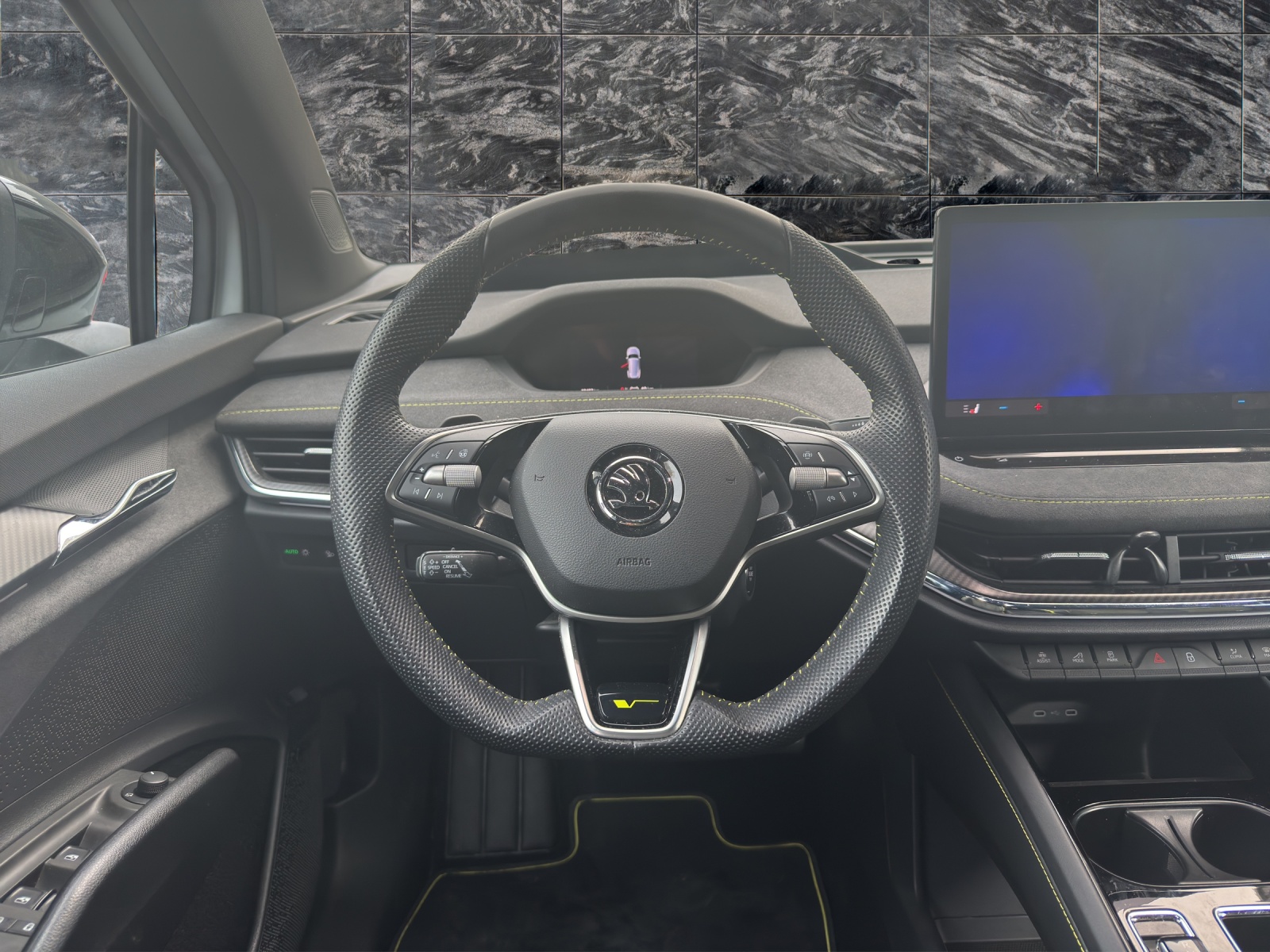 SKODA Enyaq RS 4x4 - 12