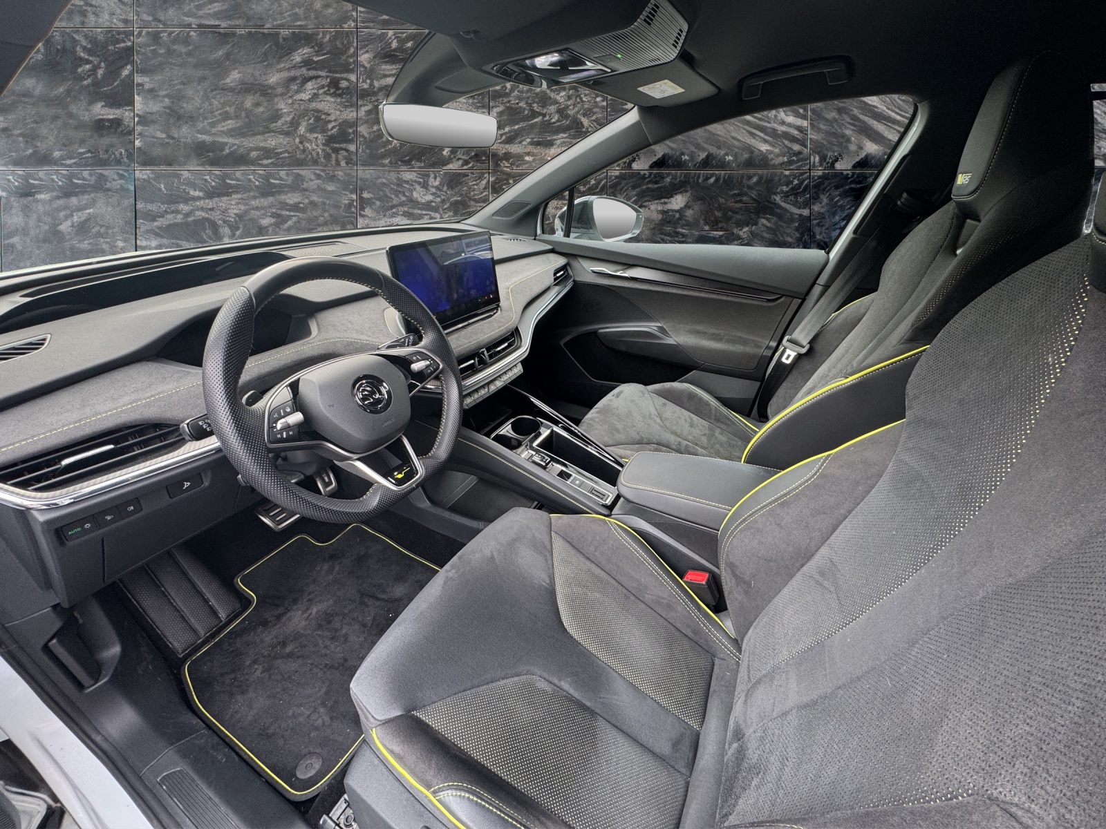 SKODA Enyaq RS 4x4 - 10