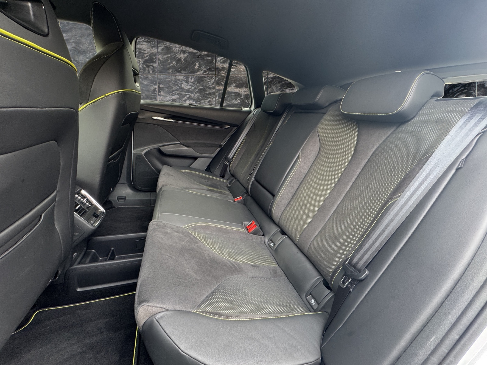 SKODA Enyaq RS 4x4 - 15