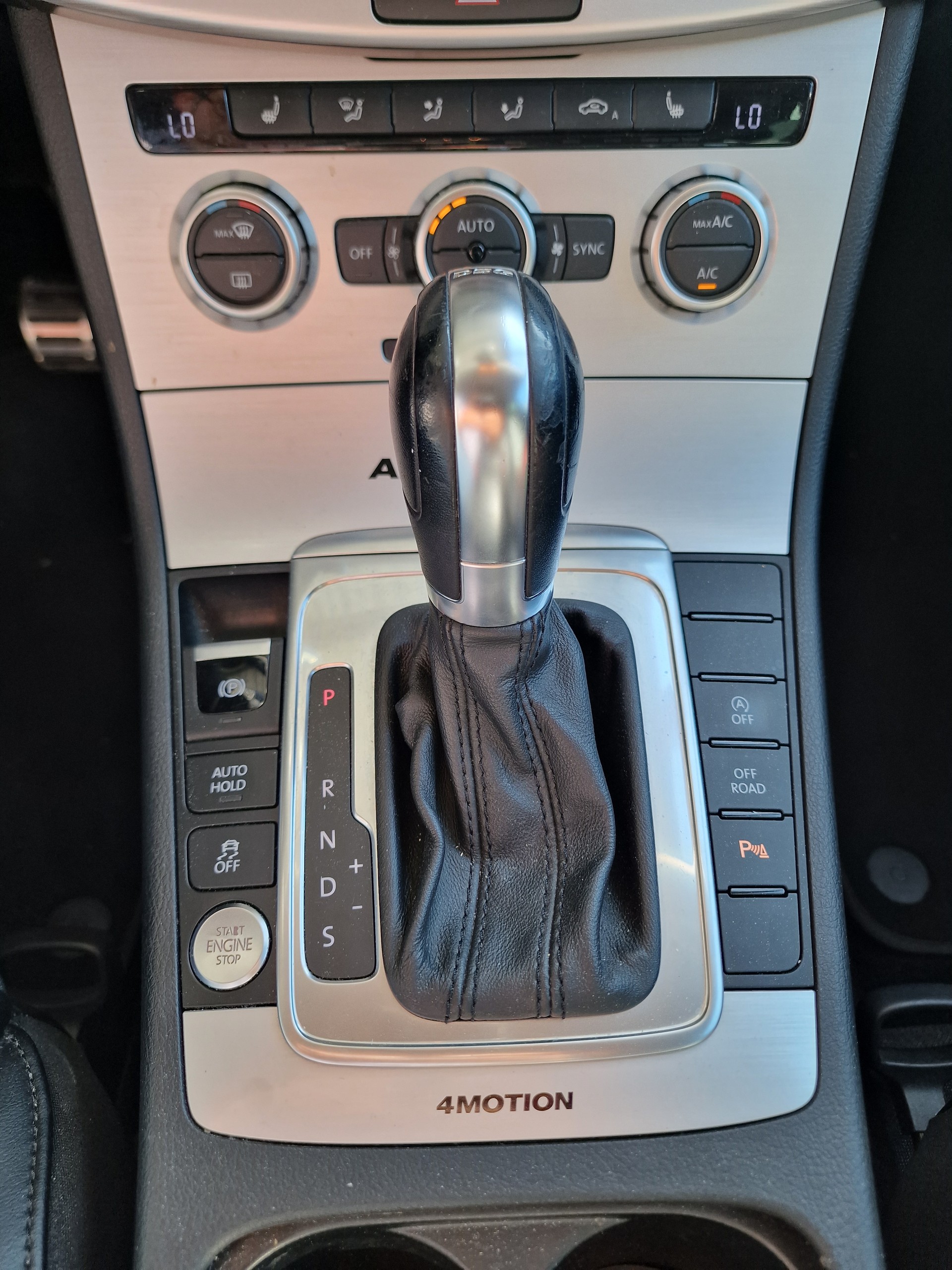 VW Passat Alltrack 2.0 TDI BMT 4Motion DSG 12Mt Gara 8xAlu - 15