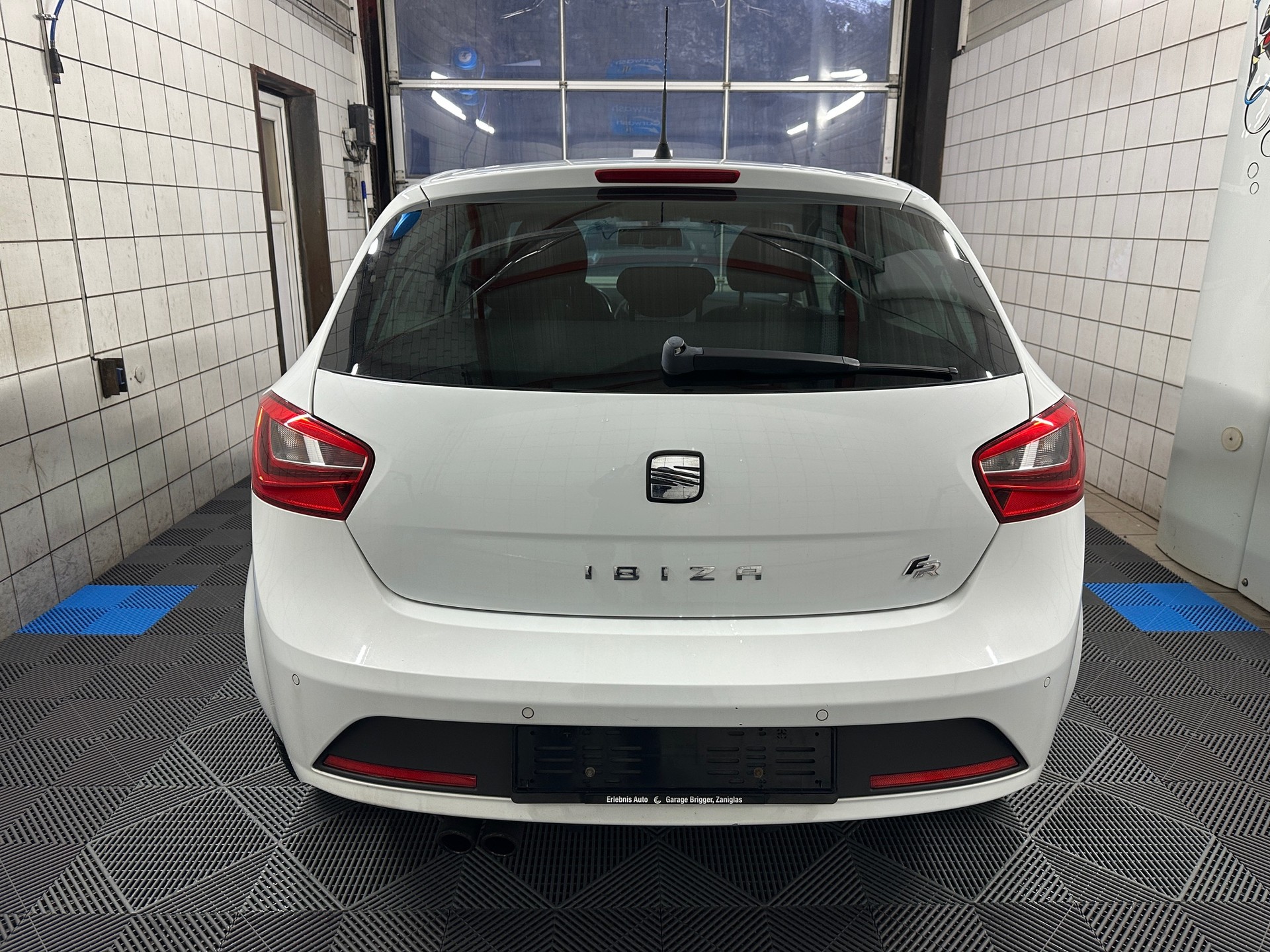 SEAT Ibiza 1.2 TSI FR Stopp-Start - 4