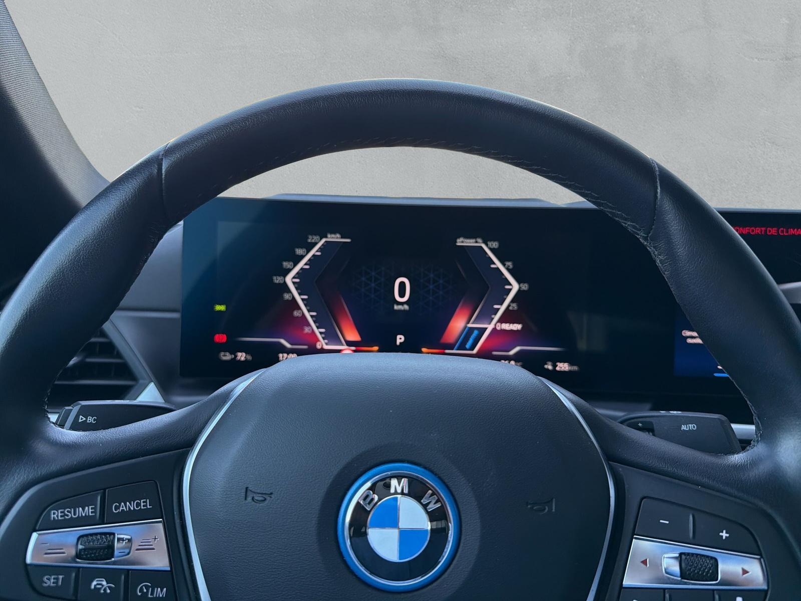 BMW i4 eDrive35 (CH) AHK ** Action de Leasing à 0.9% ** - 24