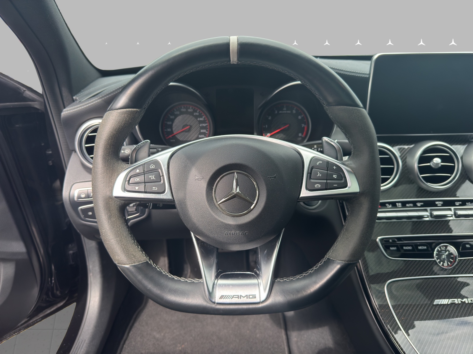 MERCEDES-BENZ C 63 S AMG Speedshift - 11