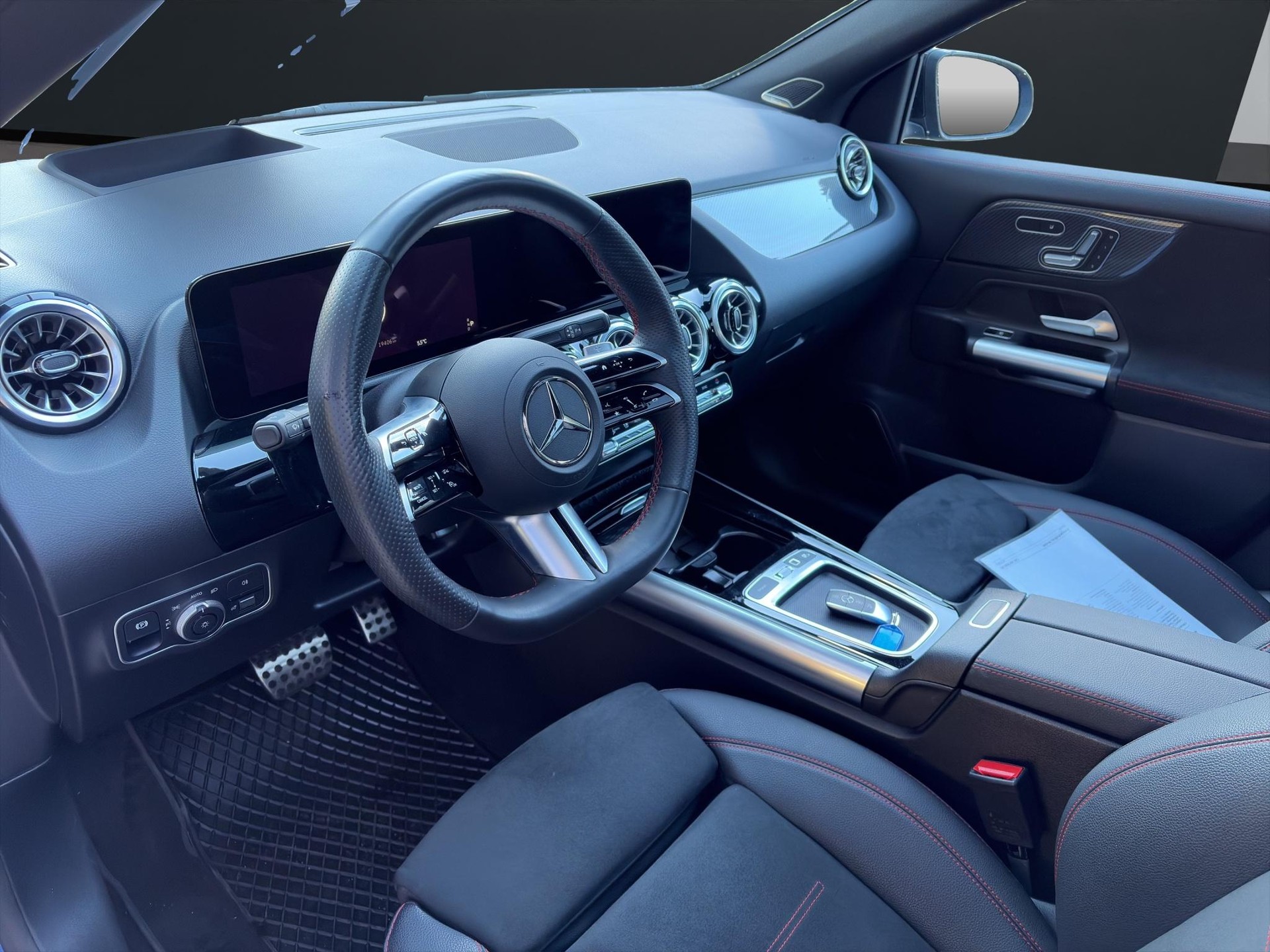 MERCEDES-BENZ GLA 250 Swiss Star AMG Line 4matic - 11
